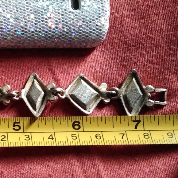 HP 04/12/21 Very Unique Stone Vintage Bracelet - Picture 4 of 7